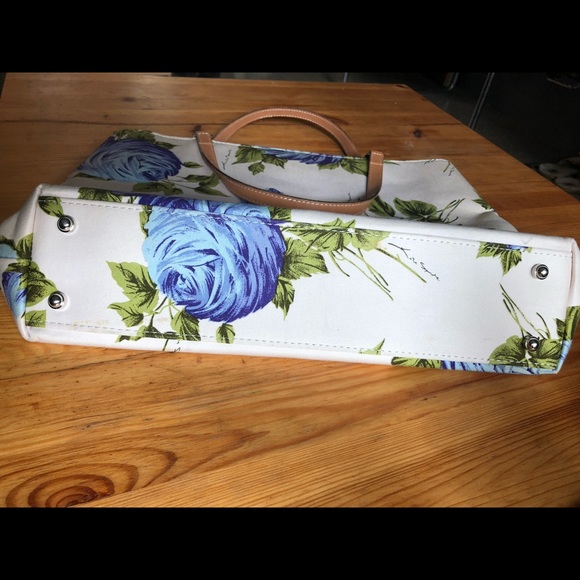 ❌SOLD❌Kate Spade Floral Tote - Picture 14 of 15